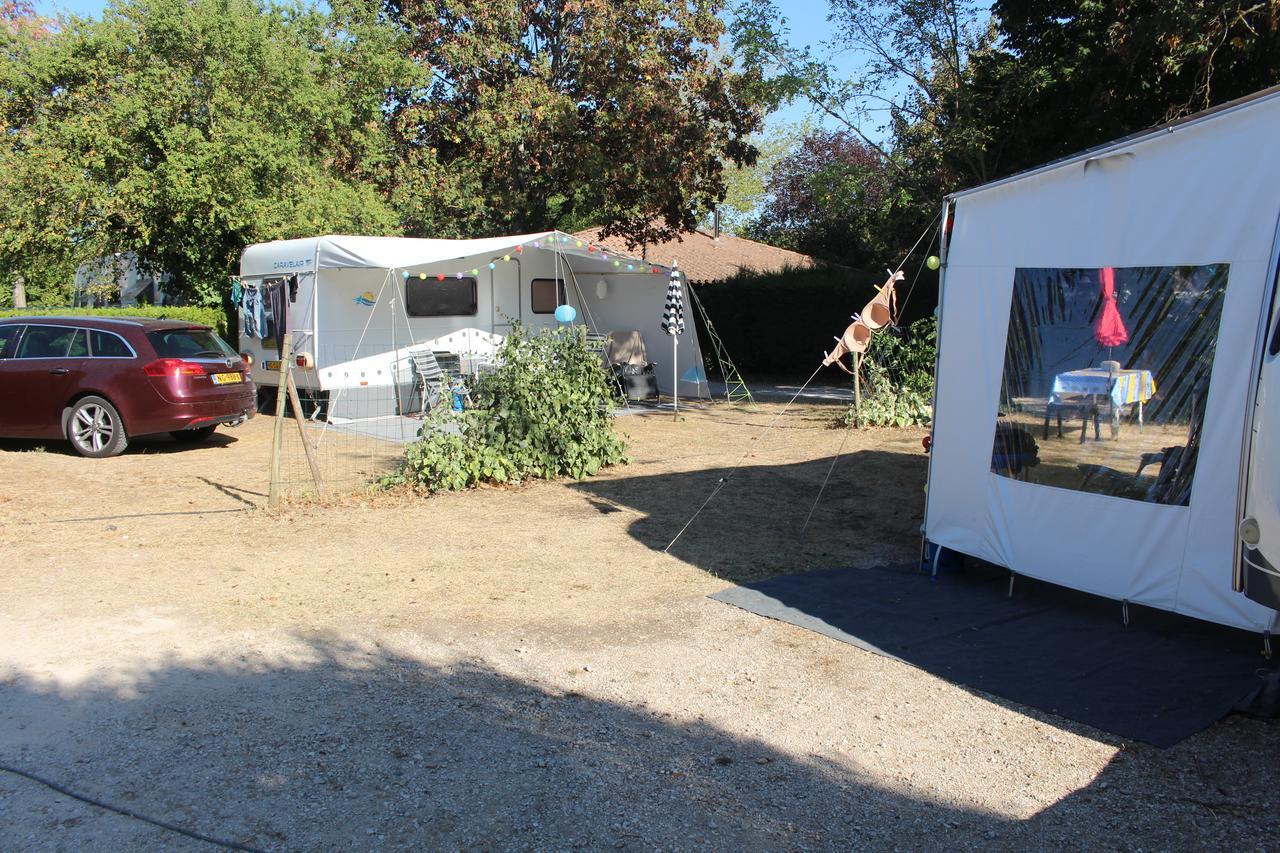Camping Forcalquier Les Routes De Provence Hotel Ngoại thất bức ảnh